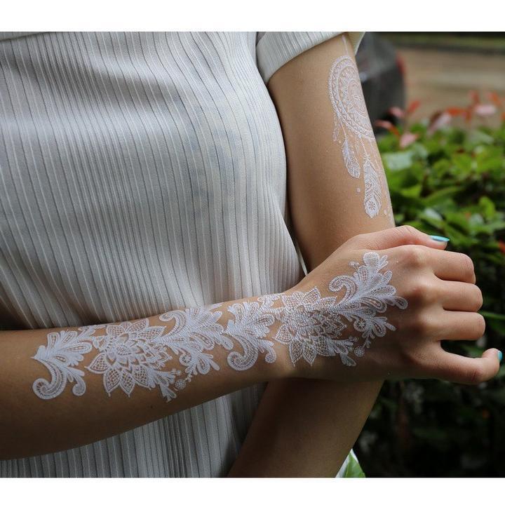 Tatouage éphémère temporaire attrapes rêves rosace fleurs blanc